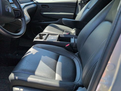 Certified 2025 Honda Odyssey EX-L image 4