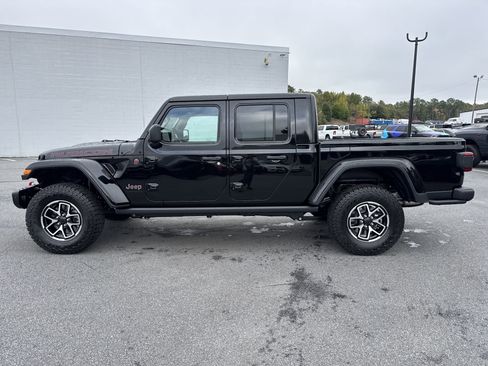 New 2025 Jeep Gladiator Rubicon image 4