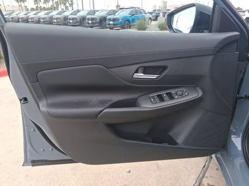 New 2026 Nissan Sentra SV w/ SV Convenience Package FWD image 21