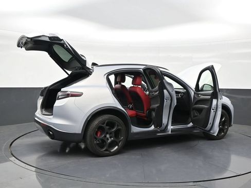 Used 2024 Alfa Romeo Stelvio Ti w/ Performance Driving Package AWD/4WD image 28