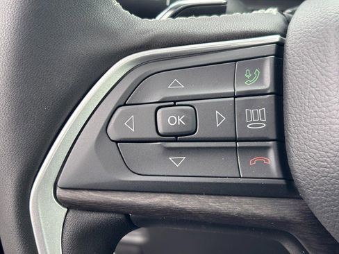 New 2025 Jeep Grand Cherokee L Limited w/ Luxury Tech Group II image 21