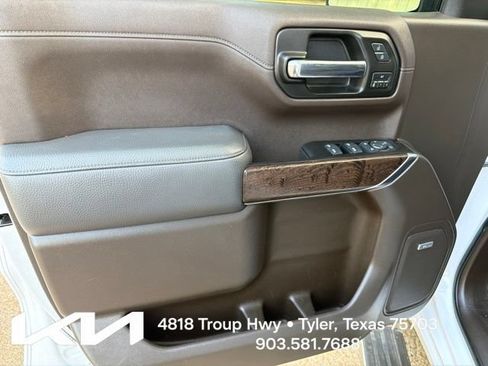 Used 2019 GMC Sierra 1500 Denali w/ Denali Ultimate Package AWD/4WD image 17