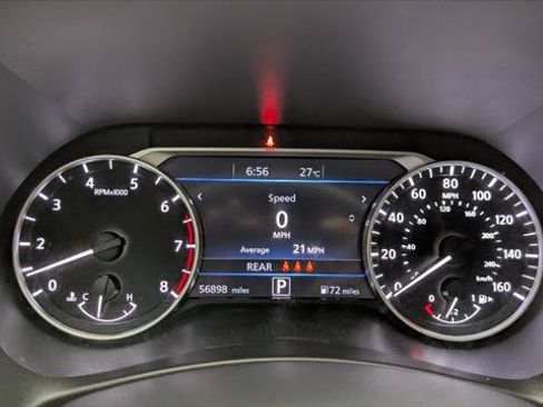 Used 2024 Nissan Sentra SR w/ SR Premium Package FWD image 27