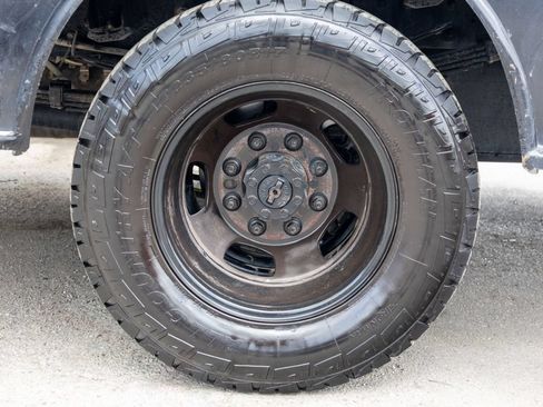Used 2022 RAM 3500 Tradesman w/ Chrome Appearance Group AWD/4WD image 21