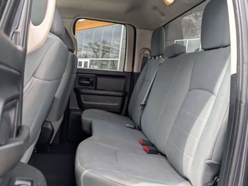 Used 2018 RAM 1500 Express AWD/4WD image 11