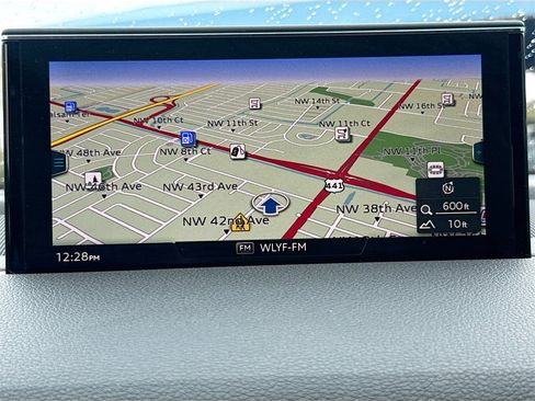 Used 2018 Audi Q7 3.0T Prestige image 14