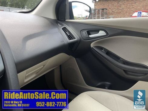 Used 2015 Ford Focus SE FWD image 36