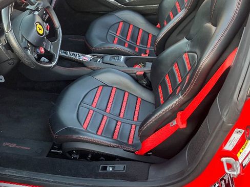 Used 2023 Ferrari F8 Tributo image 9