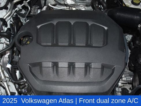 Used 2025 Volkswagen Atlas SE FWD image 7