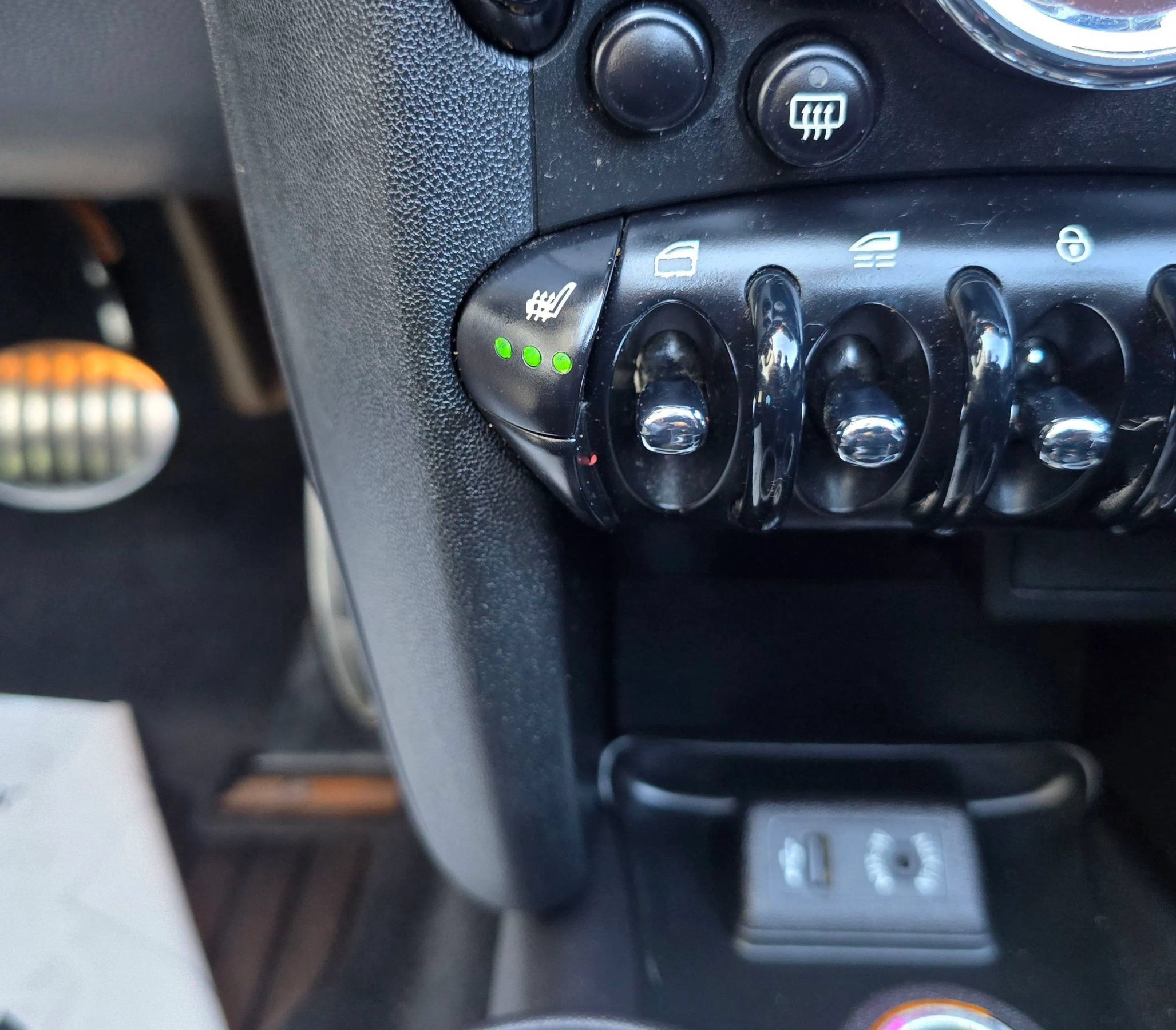 Used 2015 MINI Cooper S FWD image 33
