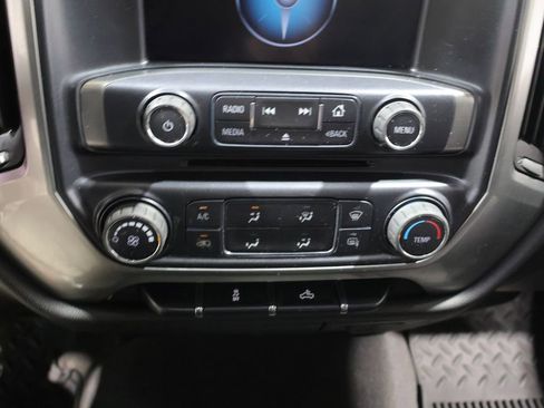 Used 2019 Chevrolet Silverado 1500 LT AWD/4WD image 28