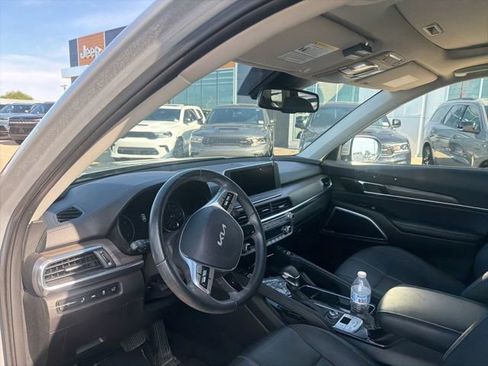 Used 2022 Kia Telluride EX w/ EX Premium Package AWD/4WD image 5