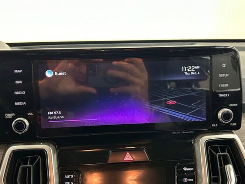 Used 2022 Kia Sorento S image 11