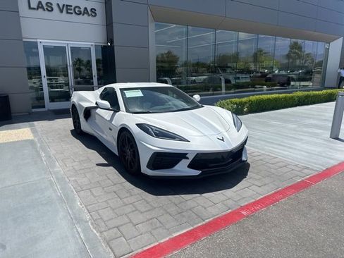 Used 2023 Chevrolet Corvette Stingray Premium Conv w/ Z51 Performance Package RWD image 3