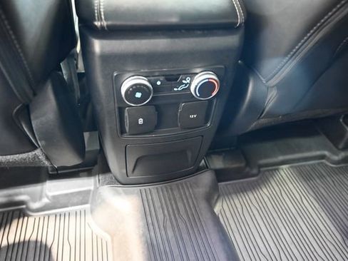 Used 2022 Ford Explorer XLT w/ Equipment Group 202A image 28