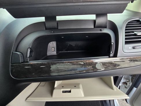 Used 2018 Dodge Grand Caravan SE w/ UConnect Hands-Free Group FWD image 34