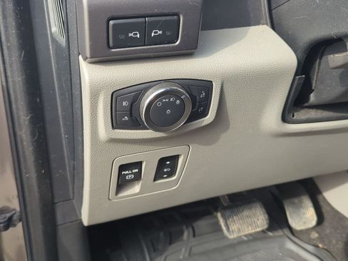 Used 2020 Ford F150 XLT w/ Equipment Group 302A Luxury image 13