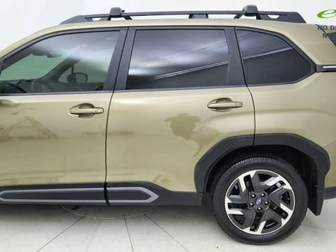 Used 2025 Subaru Forester Limited AWD/4WD image 4