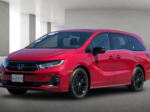 Certified 2025 Honda Odyssey Sport-L image 14