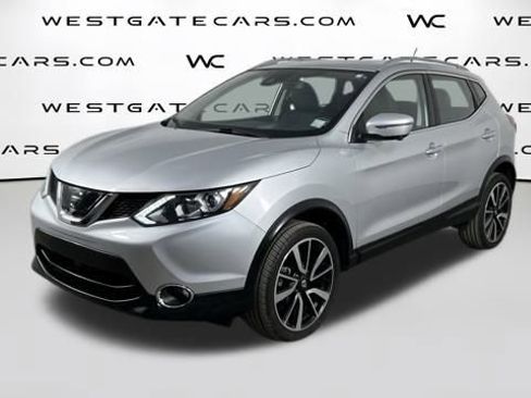 Used 2017 Nissan Rogue Sport SL w/ SL Premium Package image 1