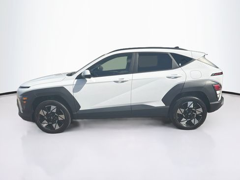 Used 2024 Hyundai Kona SEL w/ Convenience Package AWD/4WD image 4