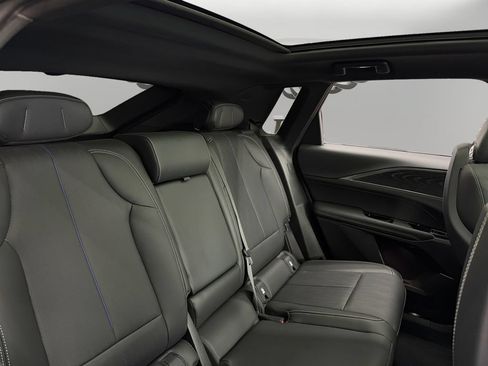 Used 2024 Cadillac Lyriq Sport RWD image 29