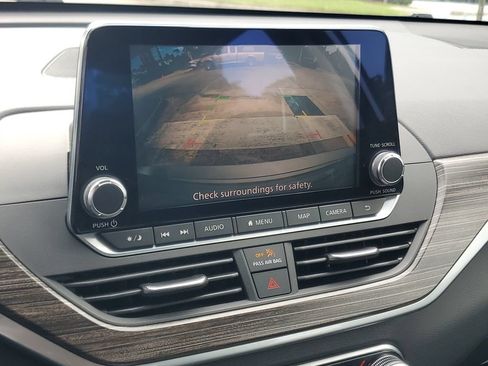 Used 2019 Nissan Altima 2.5 SL FWD image 24