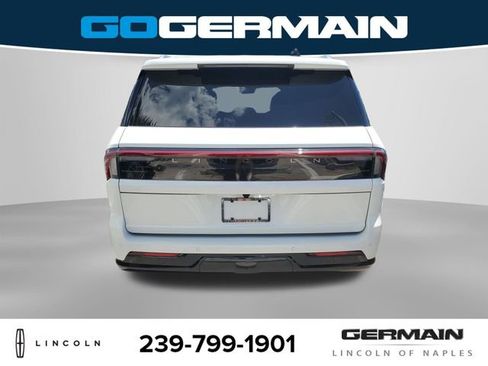 New 2026 Lincoln Navigator L Black Label AWD/4WD image 9