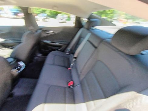 Used 2023 Chevrolet Malibu LT FWD image 23