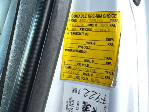 Used 2019 Ford E-350 and Econoline 350 Super Duty w/ Power Windows & Locks Group image 30