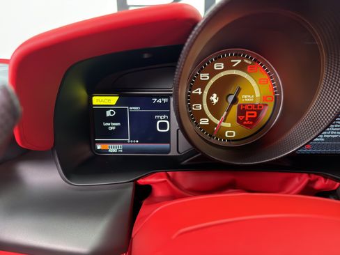 Used 2023 Ferrari F8 Tributo RWD image 32