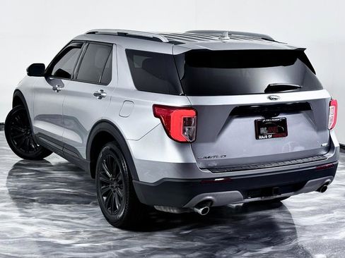 Used 2020 Ford Explorer Limited w/ Class III Trailer Tow Package AWD/4WD image 12