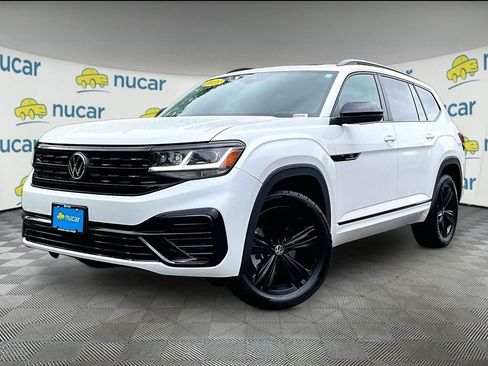 Used 2023 Volkswagen Atlas SEL R-Line AWD/4WD image 3