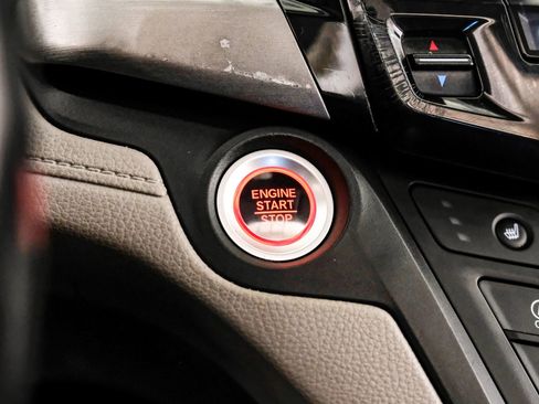 Used 2018 Honda Odyssey Touring image 20