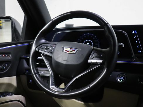 Used 2022 Cadillac Escalade ESV Premium Luxury image 28