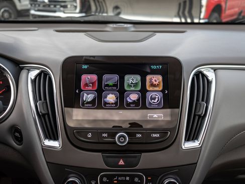 Used 2017 Chevrolet Malibu Hybrid w/ Leather Package image 17