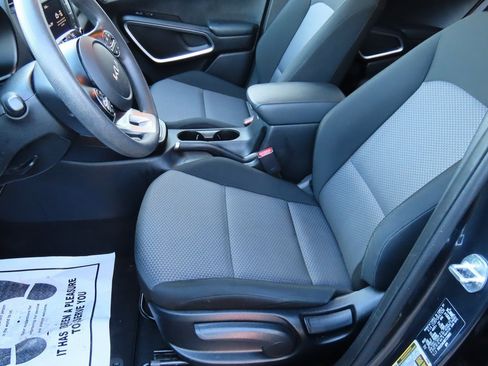 Used 2024 Kia Soul LX w/ Option Group 015 image 37