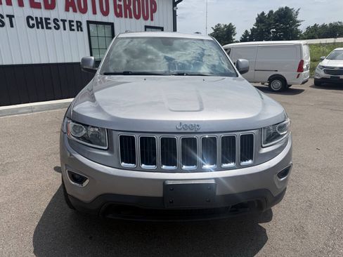 Used 2015 Jeep Grand Cherokee Laredo w/ Quick Order Package 23E AWD/4WD image 3