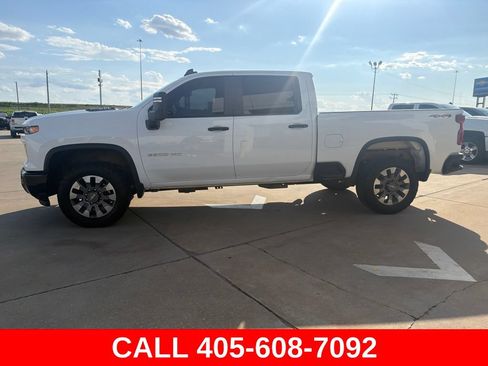 Used 2024 Chevrolet Silverado 2500 Custom w/ Custom Value Package AWD/4WD image 6