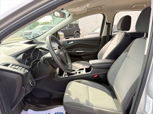 Used 2017 Ford Escape SE AWD/4WD image 14