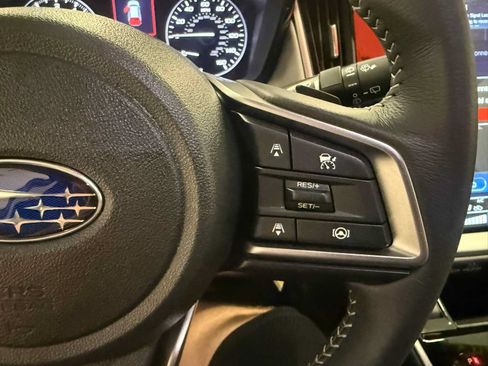 Certified 2025 Subaru Outback Premium w/ Popular Package #1A AWD/4WD image 30