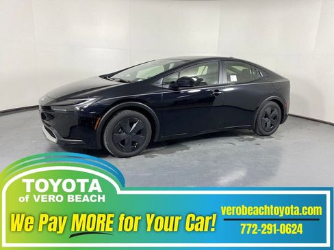 New 2026 Toyota Prius SE image 1