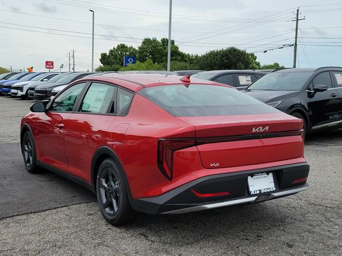 New 2026 Kia K4 FWD image 4