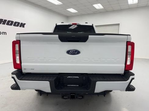 Used 2026 Ford F250 XLT AWD/4WD image 6