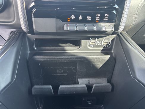 Used 2020 RAM 1500 Limited AWD/4WD image 23