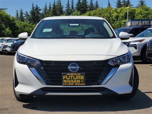 New 2025 Nissan Sentra S image 3