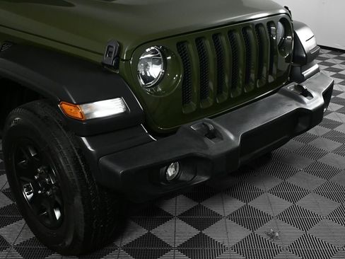 Used 2022 Jeep Wrangler Unlimited Sport AWD/4WD image 32