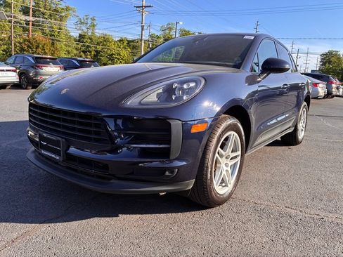 Used 2019 Porsche Macan AWD/4WD image 3