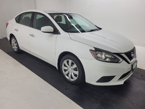 Used 2019 Nissan Sentra S FWD image 13