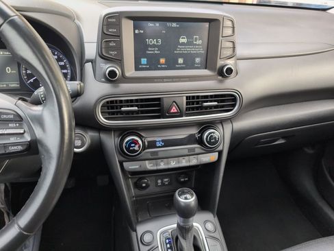 Certified 2021 Hyundai Kona Limited image 18